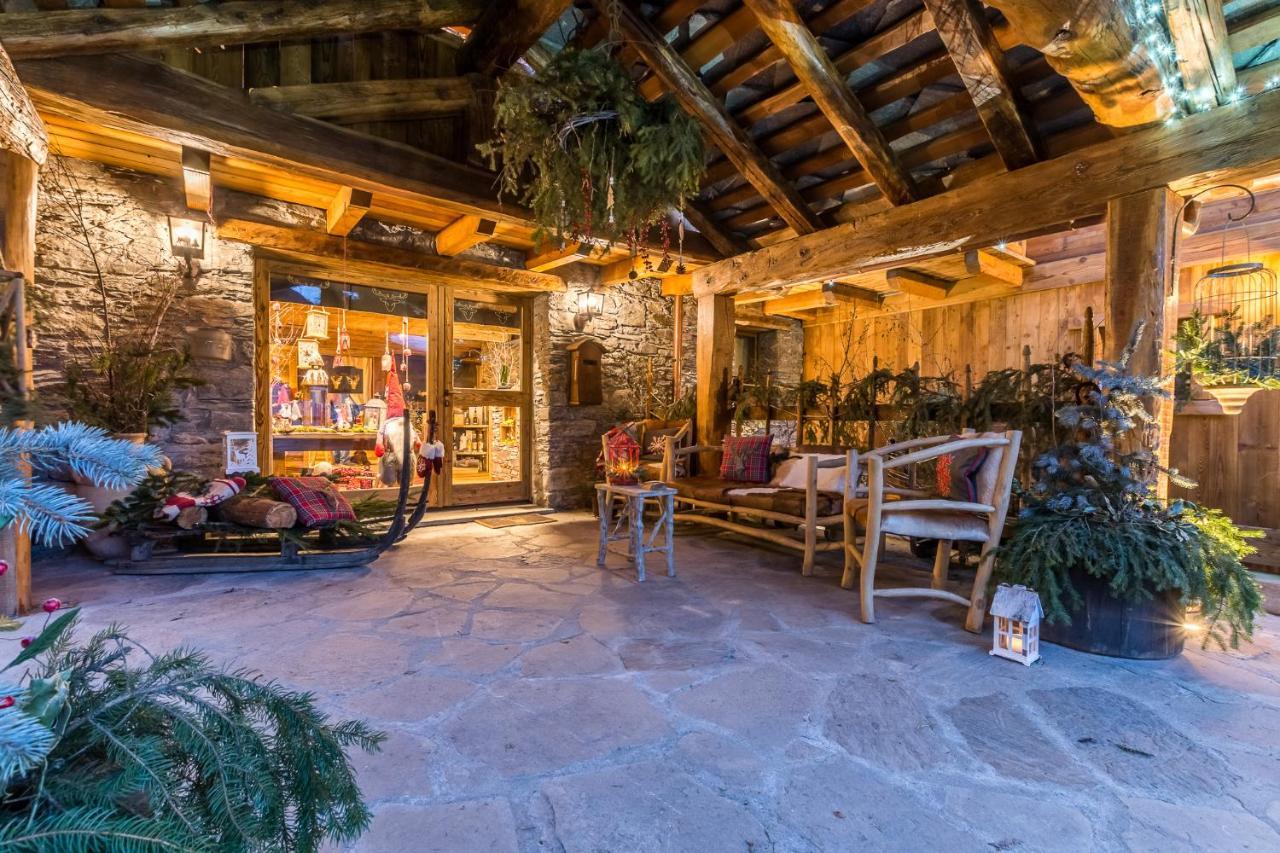 Bed & Breakfast Anisor - Parblanc La Salle Exterior foto